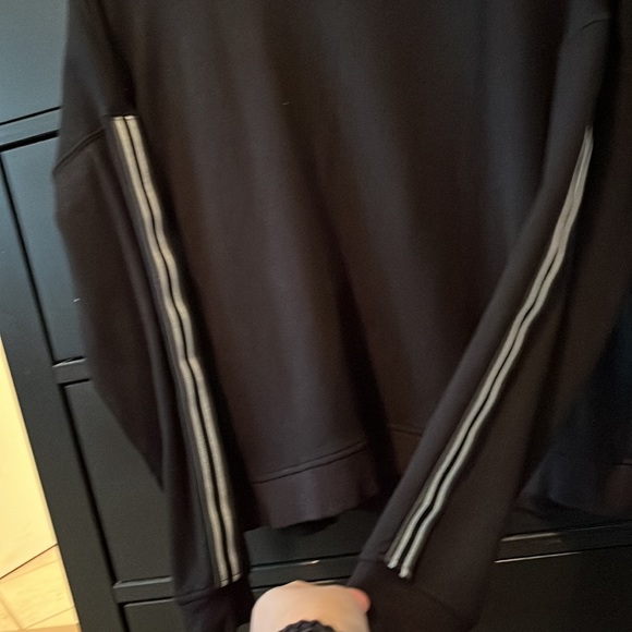 Betsey Johnson Performance Sweatshirt - Picture 4 of 5